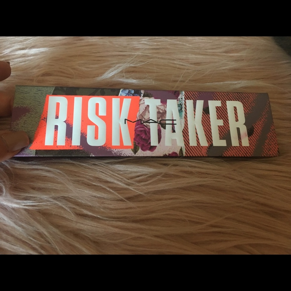 MAC Risk taker‎ palette